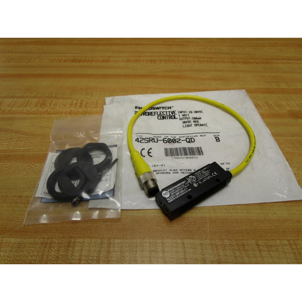 Allen Bradley 42SRU-6002-QD Photoelectric Switch 42SRU6002QD Allen Bradley 42SRU-6002-QD Photoelectric Switch 42SRU6002QD