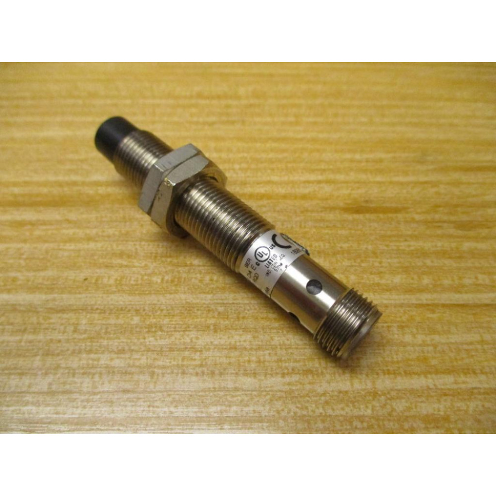 Allen Bradley 872C-N8NP12-D4 Sensor 872CN8NP12D4 Ser. E, 3 Pin - Used