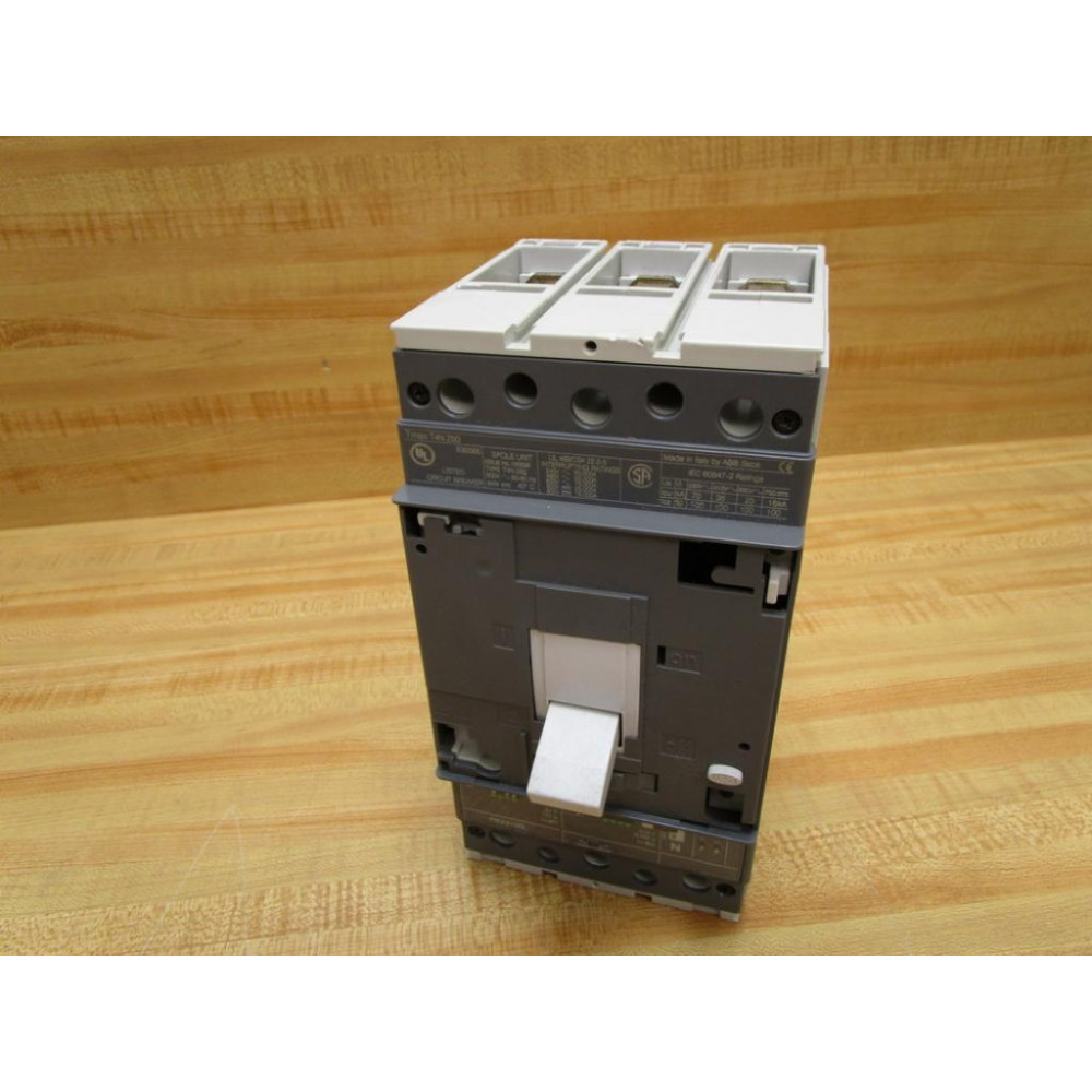 ABB Sace TMAX T4N 250 Circuit Breaker PR221DS WO Handle - Used