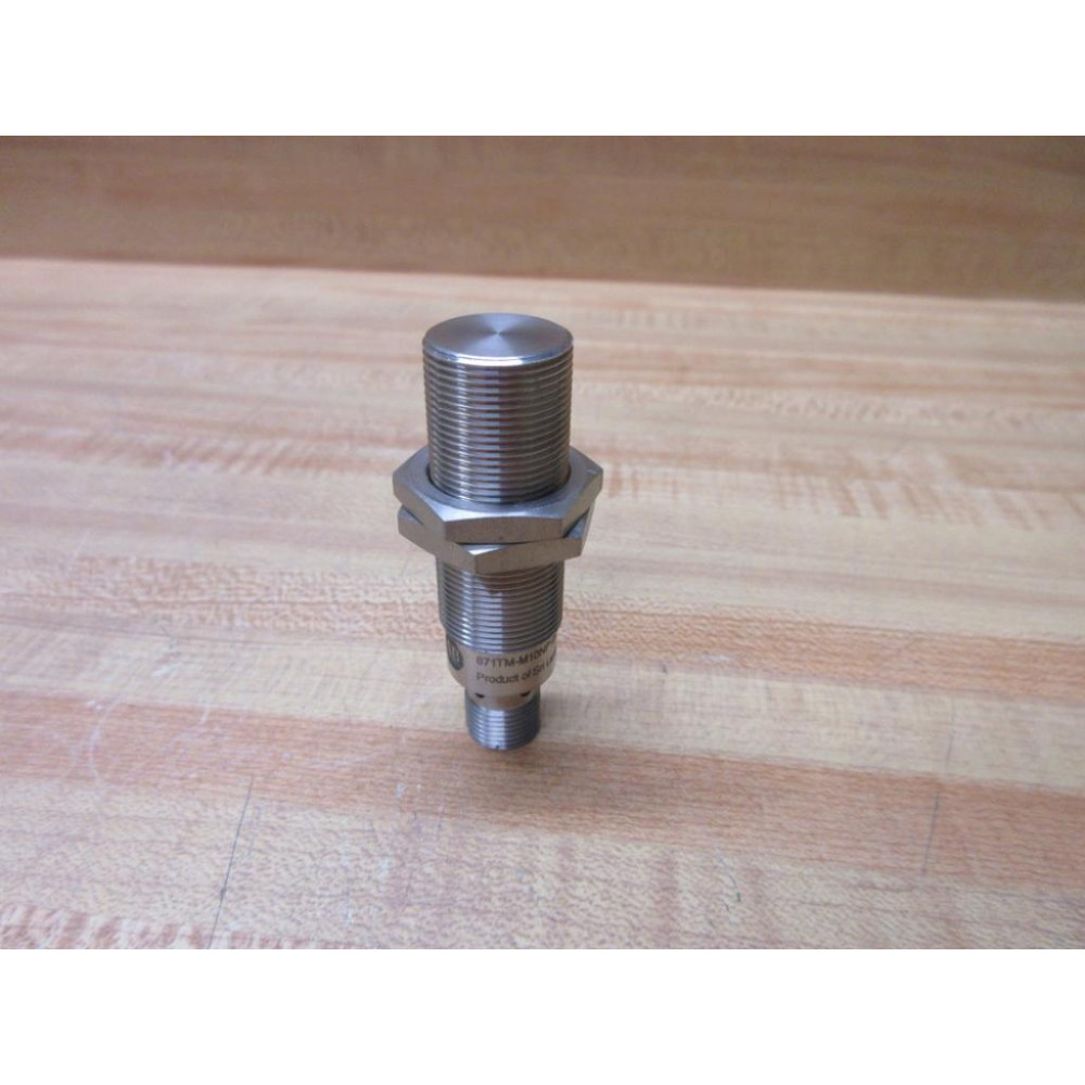 Allen Bradley 871TM-M10NP18-D4 Inductive Sensor - New No Box