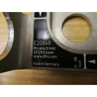 IFM Efector E20686 Mounting Bracket WO Bolt - New No Box