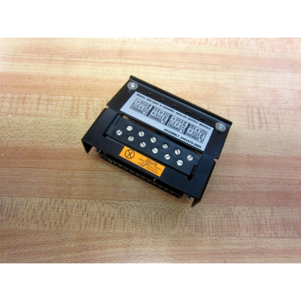 Siemens 500-5047 Output Module Connector Assy 5005047 - New No Box Siemens 500-5047 Output Module Connector Assy 5005047 - New No Box