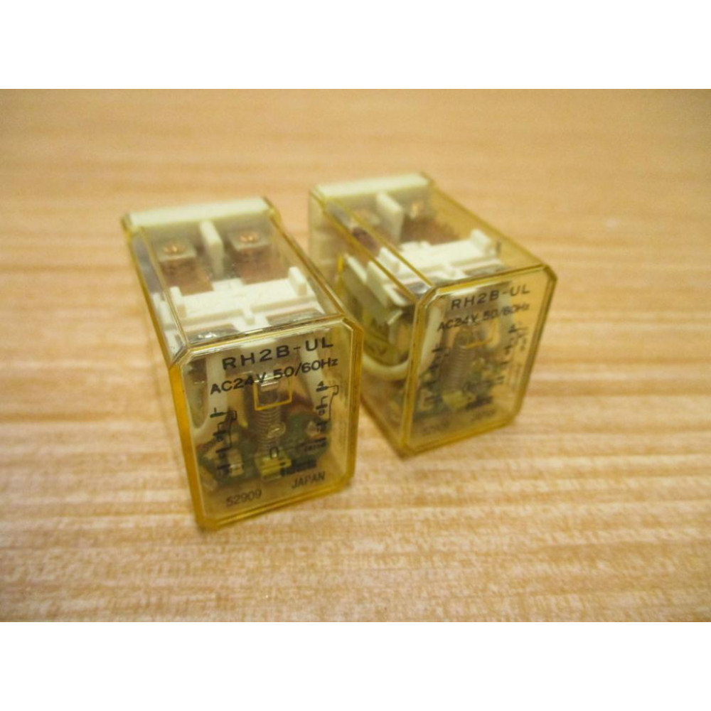 IDEC RH2B-UL-AC24V Relay RH2B-UL-24V 24VAC - New No Box