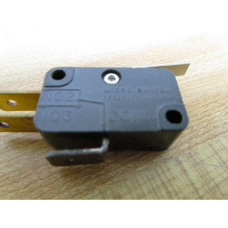 MicroSwitch A1M2-1677-229 Snap Action Switch V3L-1840-D9 - Used