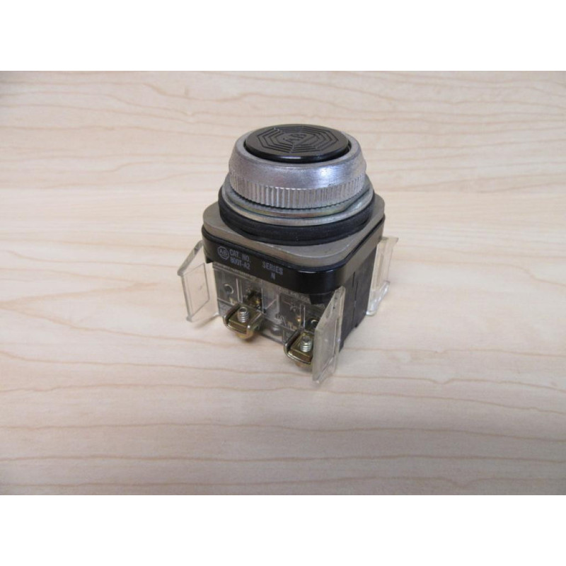 Allen Bradley 800T-A2A2 Push Button 800TA2A2 - Used