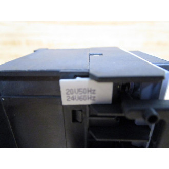 WEG CWC09 10E Reversing Contactor CWC09 - Used