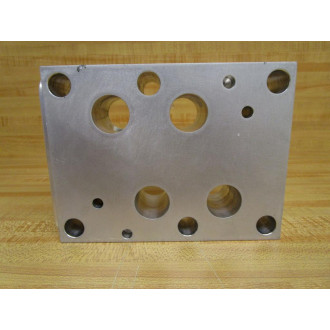 Sun Hydraulics 9J69-A2 CDB Sandwich Manifold - New No Box