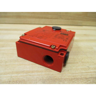 Telemecanique XCS-E7513 Safety Limit Switch XCSE7513 - Used