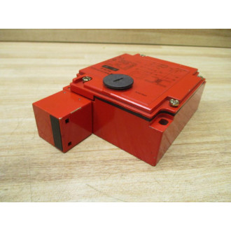 Telemecanique XCS-E7513 Safety Limit Switch XCSE7513 - Used