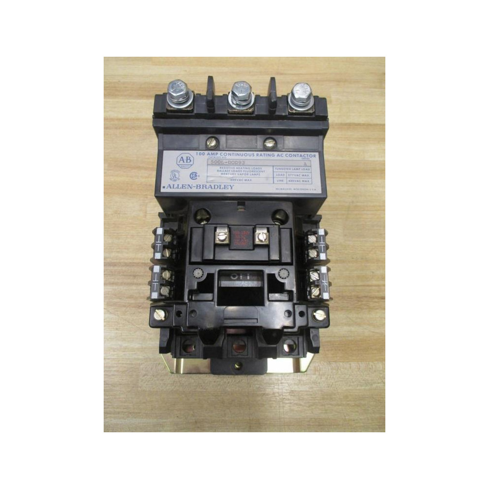 Allen Bradley 500L-D0D93 Lighting Contactor 500L-DOD93 Cracked - Used