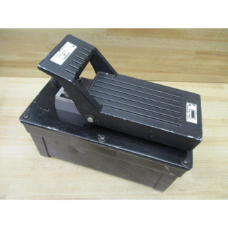 Huth 98031B Foot PedalPump - Used