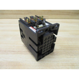 Square D 8910 DPA63V02 Contactor 8910DPA63V02 - Used