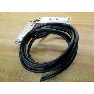 LMC 133005 Safety Switch & Actuator Set - Used