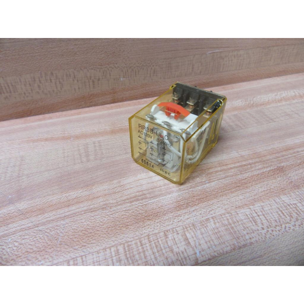 IDEC RR3B-ULC-AC120V Relay RR3BULCAC120V - New No Box IDEC RR3B-ULC-AC120V Relay RR3BULCAC120V - New No Box