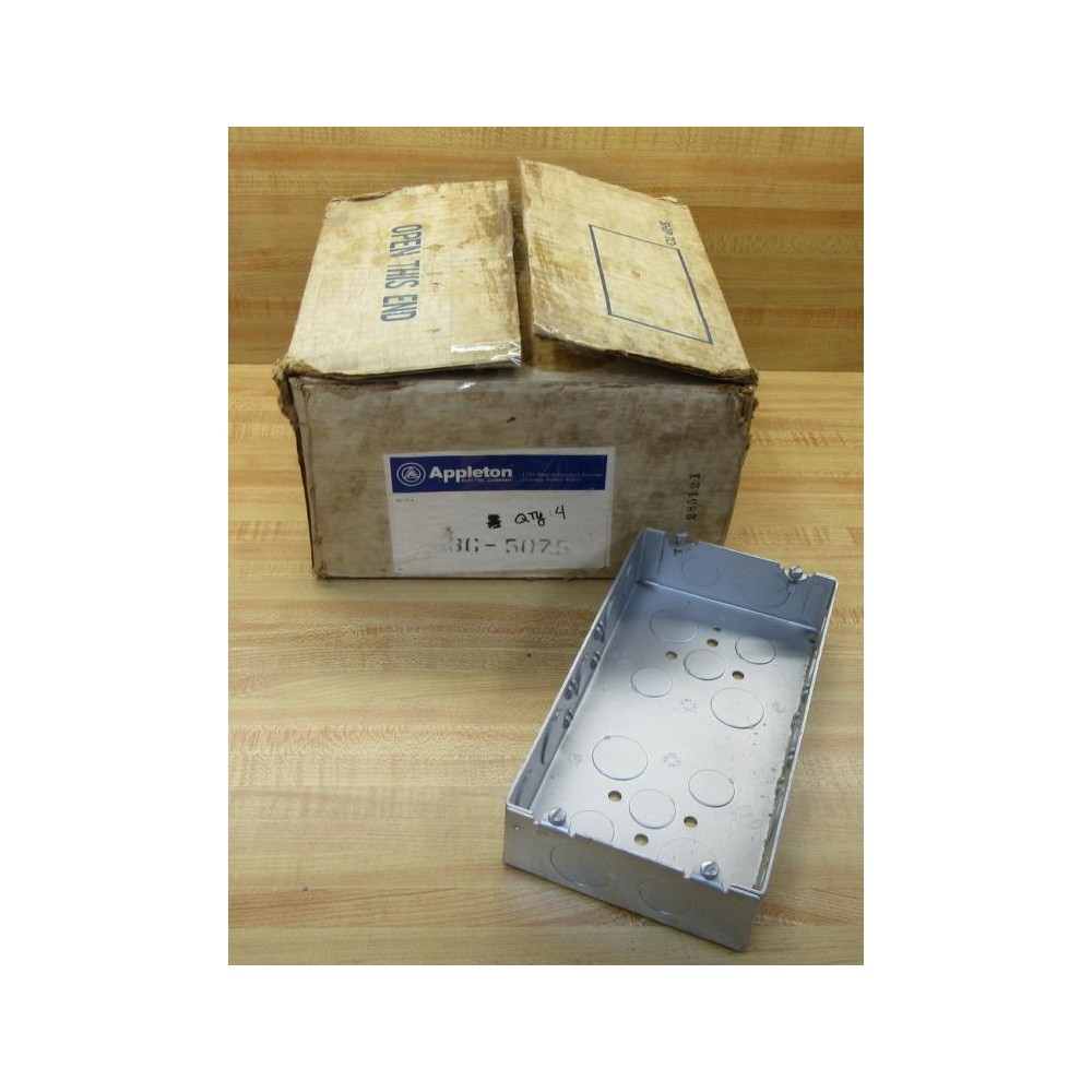 Appleton 3G-5075 3 Gang Box 3G5075 (Pack of 4)