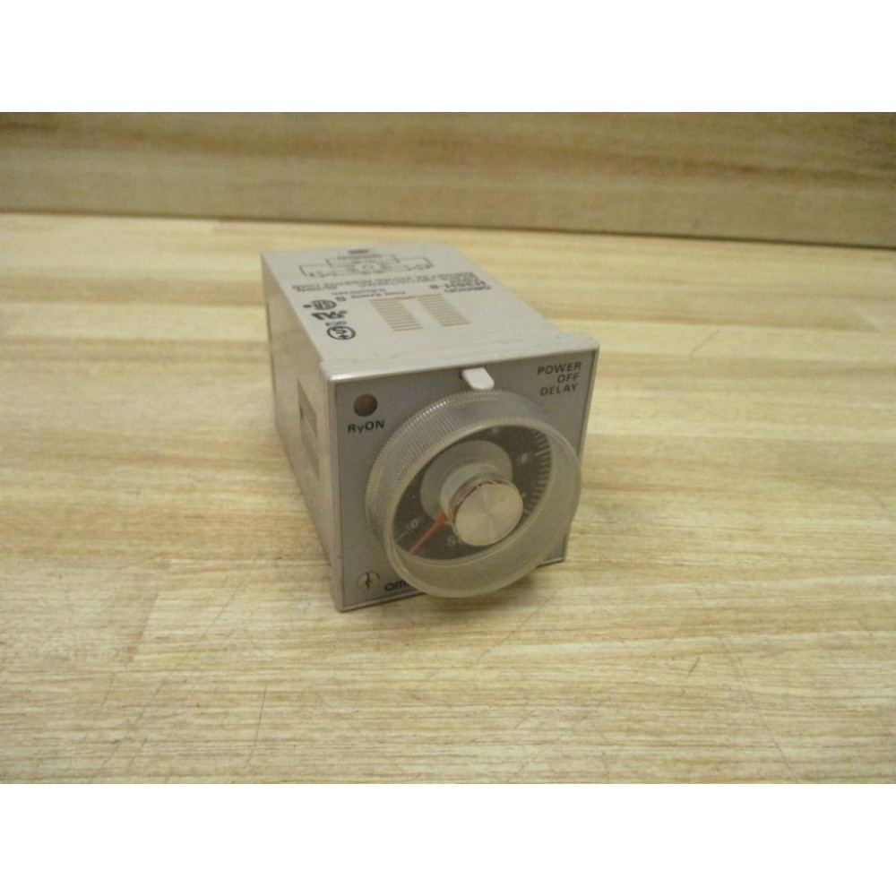 Omron H3BH-8 Timer H3BH8 0.5-10 Sec 100110120VAC - New No Box