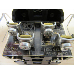Allen Bradley 800T-FXJQH2RG1 Push Pull Switch - New No Box