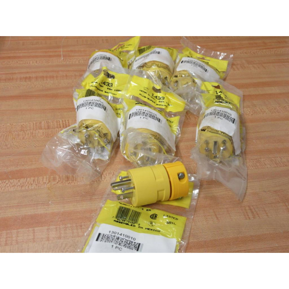 Daniel Woodhead 1433 Plug-Super Safeway 1301410010 (Pack of 7)