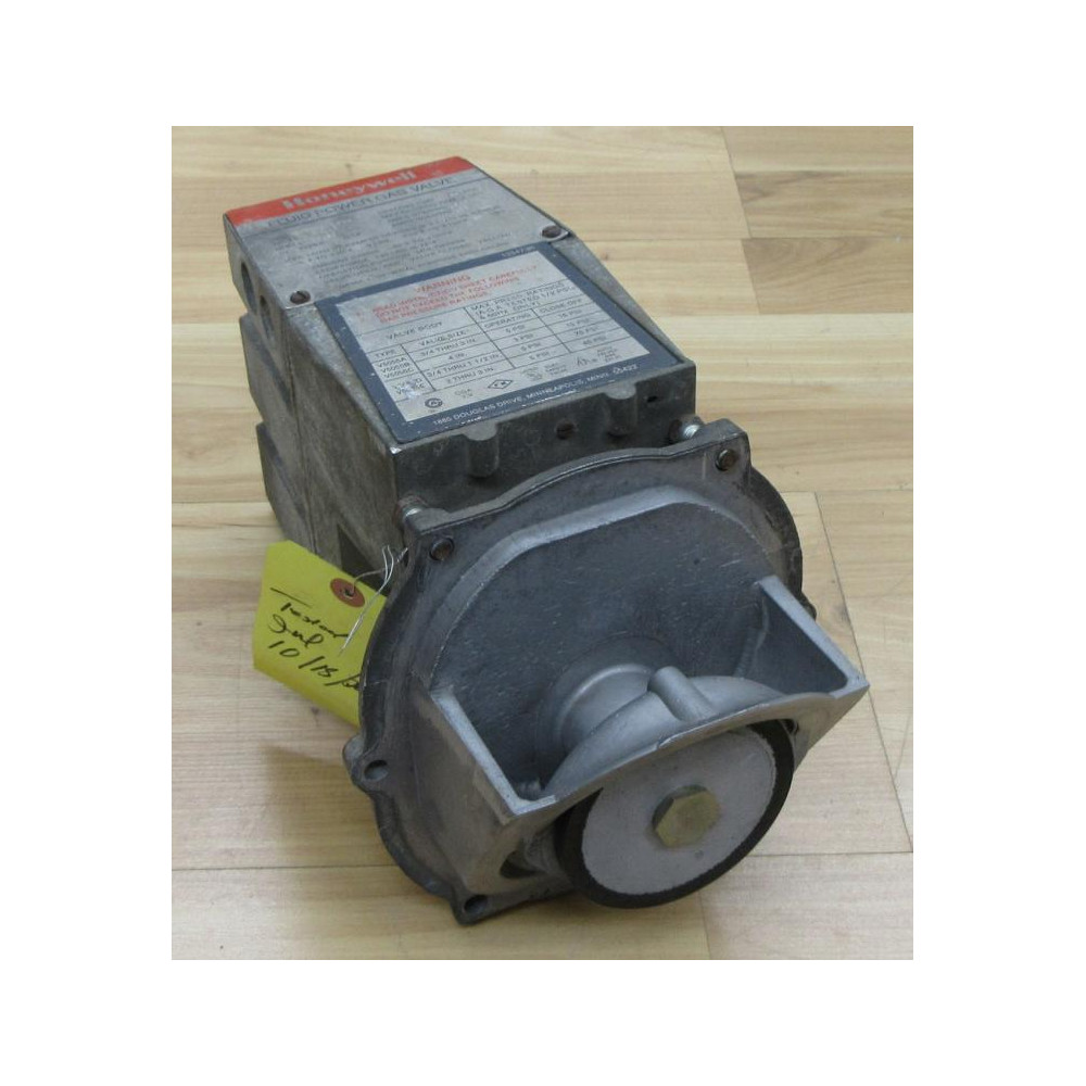 Honeywell V4055A 1270 3 Gas Valve V4055A12703 - Used