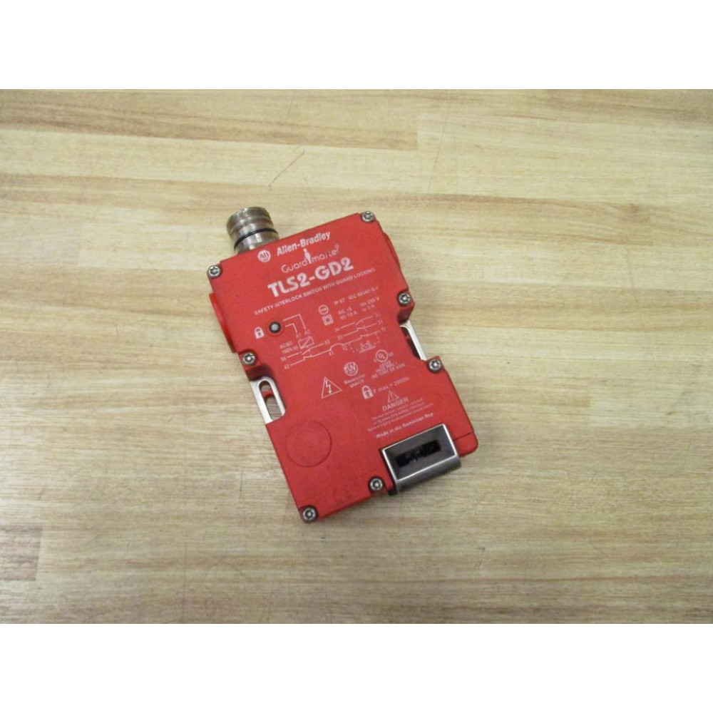 Allen Bradley 440G-T27241 Guardmaster Interlock Switch TLS2-GD2 - Used Allen Bradley 440G-T27241 Guardmaster Interlock Switch TLS2-GD2 - Used