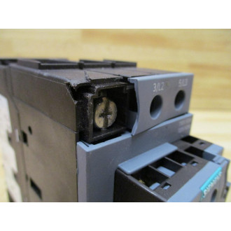 Siemens 3RT2036-1AK60-0UA0 Sirius Contactor Cracked - New No Box