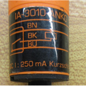 IFM Efector IA-3010-ANKG Inductive Sensor IA3010ANKG - Used