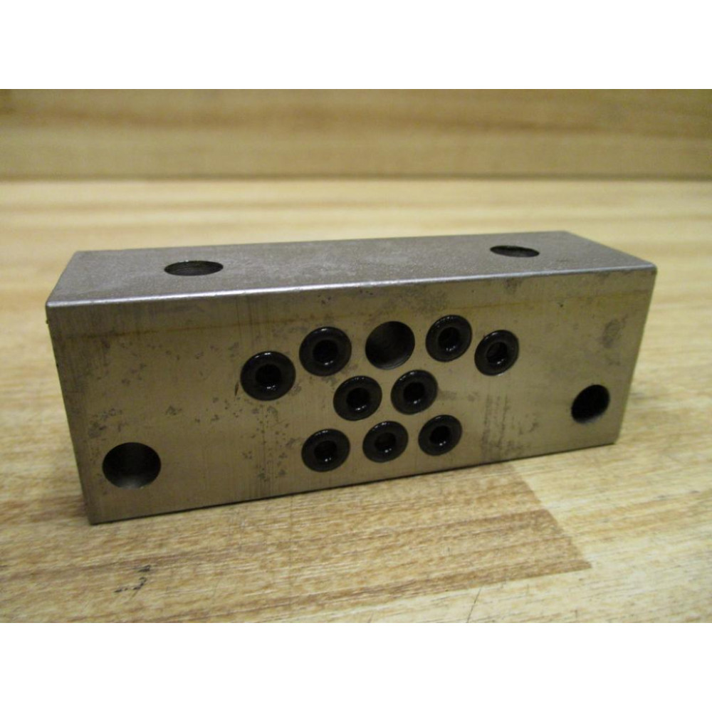 Trabon Block Lubriquip Trabon-Manzel M06 Modular Distributor Divider Block - Used