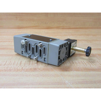Bosch 0-820-024-026 Directional Valve 0820024026 Damaged Coil - Used