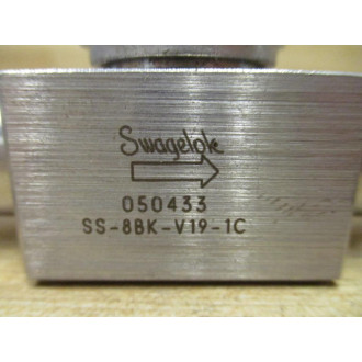 Swagelok Nupro SS-8BK-V19-1C Bellows Valve SS8BKV191C - Used
