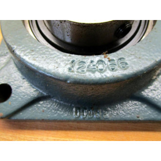 Dodge F4B-SCM-111 Flange Mount Bearing 124066 - New No Box