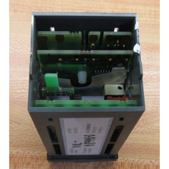 GC Controls 2216 Controller NSGCLHXX2YYMDIN WO Cover - Used