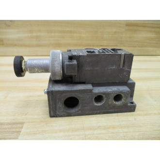 Numatics 082RS13AJ Solenoid Valve 081RS100J - Used