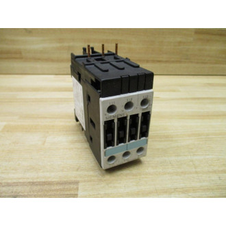 Siemens 3RT1026-1B..0 Contactor 3RT10261B0 - Used