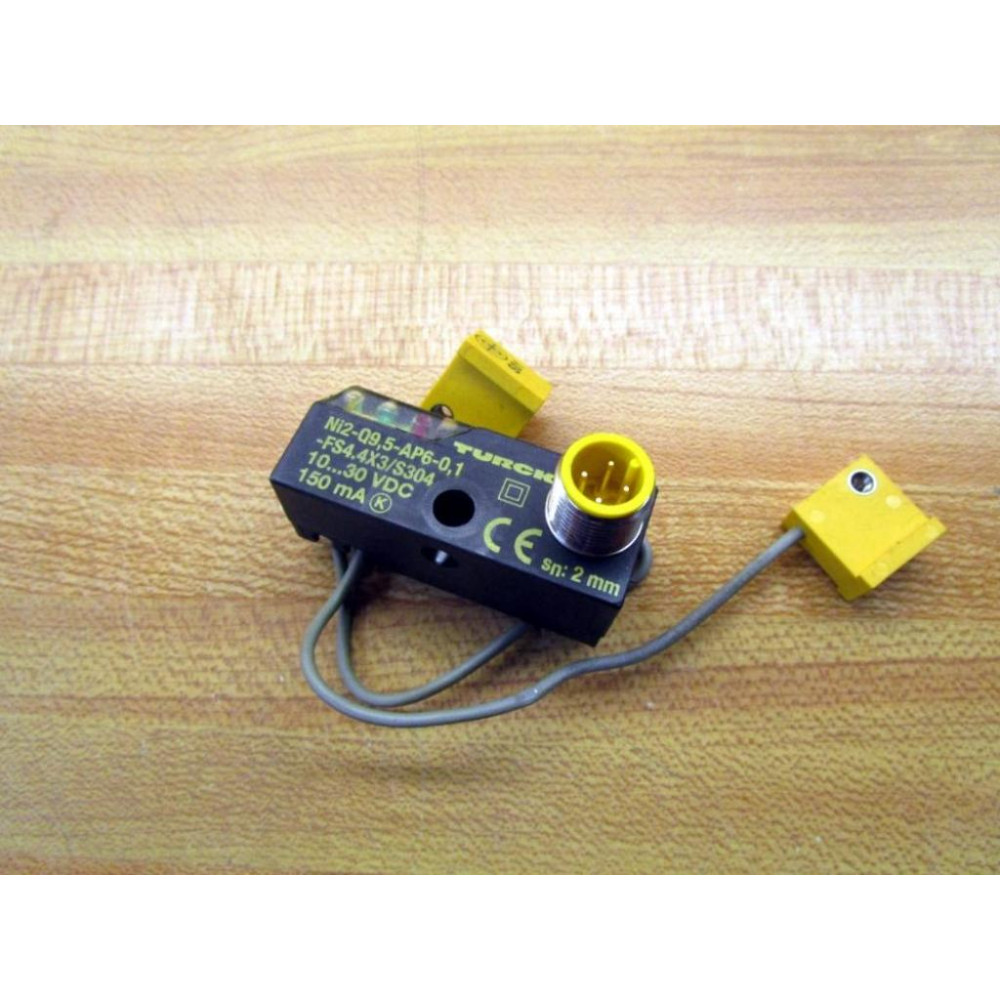 Turck NI2-Q9-5-AP6-01-1-FS4.4X3S304 Proximity Sensor NI2Q95AP6011FS44X3S304 - Used