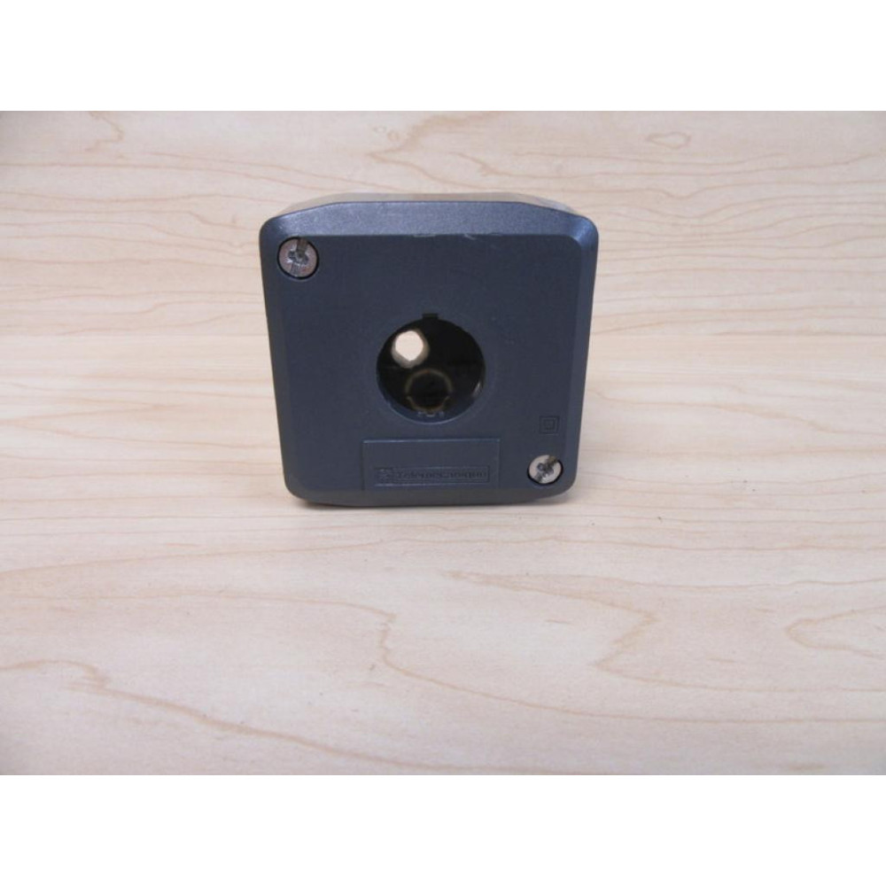 Telemecanique XALD01H7 Switch Enclosure - Used