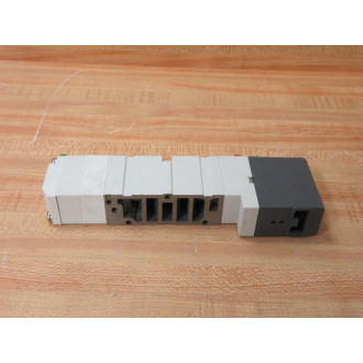 SMC VQ4301-5C-X2 Valve VQ43015CX2 - Used