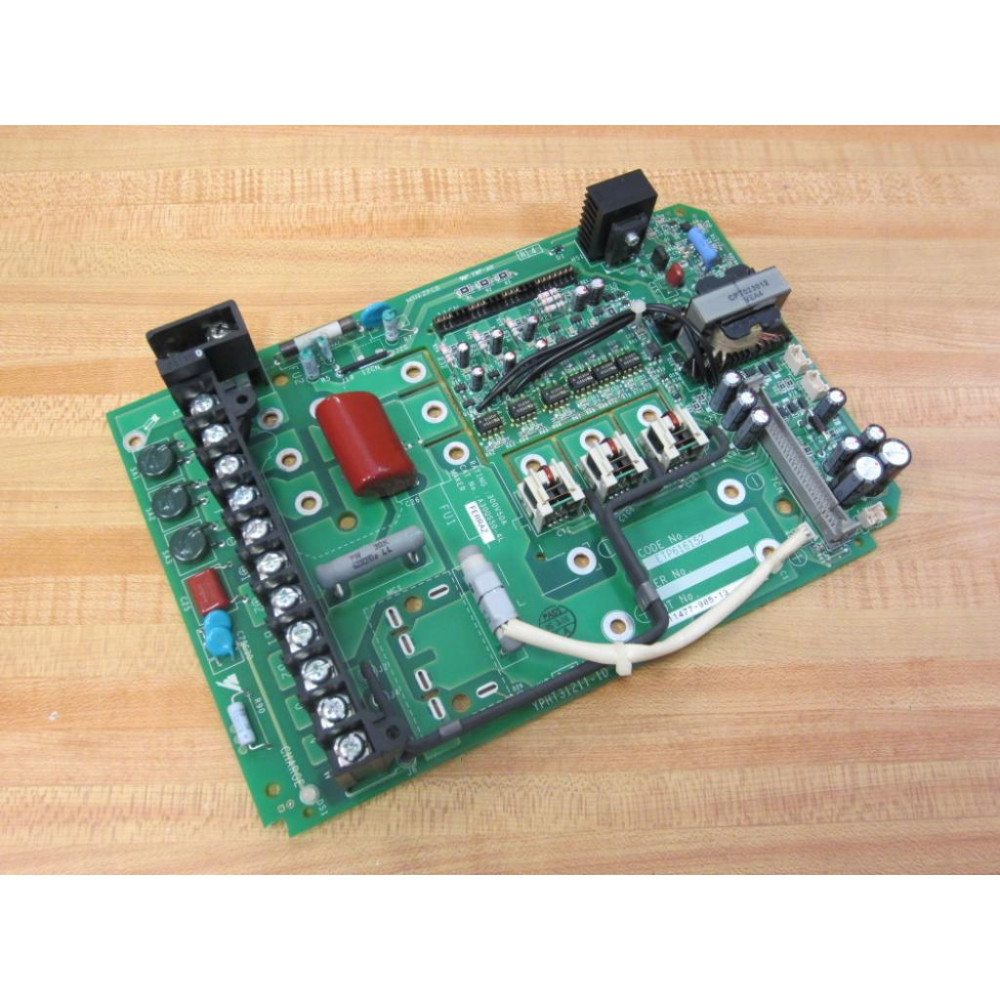 Yaskawa Electric YPHT31211-1D PCB Gate Driver ETP616152 - New No Box Yaskawa Electric YPHT31211-1D PCB Gate Driver ETP616152 - New No Box