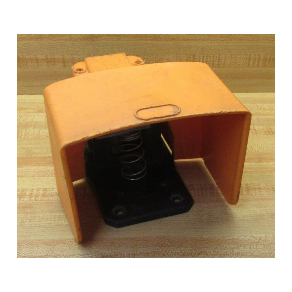 Asco Numatics NAM500100N000O Foot Pedal - Used