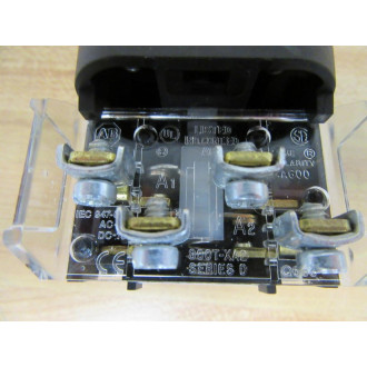 Allen Bradley 800H-QRAH2BA2 Illuminated Push Button
