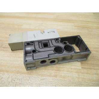 Numatics 122BB4Z2MN00061 Solenoid Valve W Base - Used