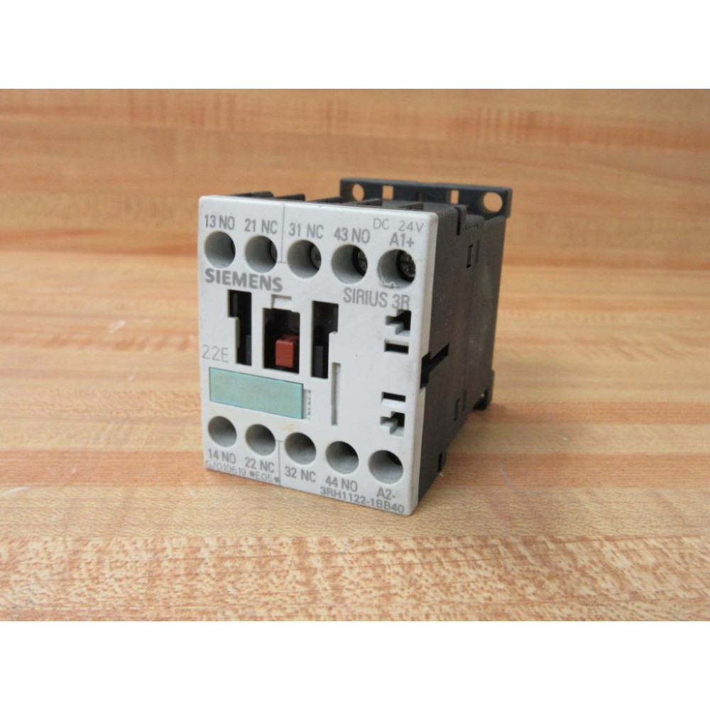 Siemens 3RH1122-1BB40 Relay 3RH11221BB40 (Pack of 3) - Used