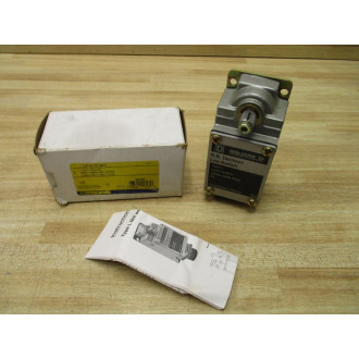 Square D L100WS2M3 R.B. Denison Lox-Switch Limit Switch Series F