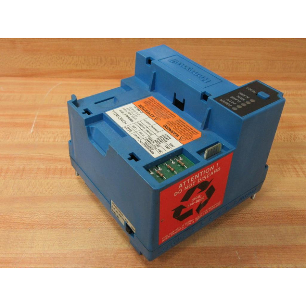 Honeywell RM7840 G 1014 Burner Control RM7840G1014 - Used