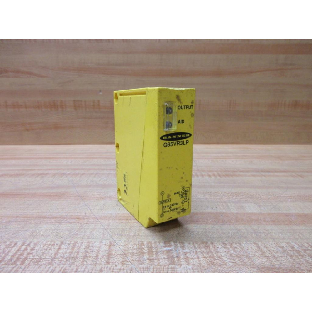 Banner Q85VR3LP Polarized Retro Photo Sensor 21213 - Used Banner Q85VR3LP Polarized Retro Photo Sensor 21213 - Used