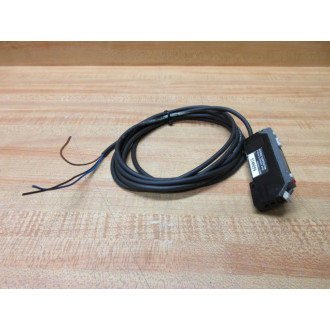 Keyence FS-V21R Fiber Amplifier 5749059 - Used