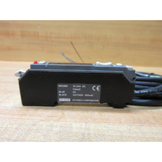 Keyence FS-V21R Fiber Amplifier 5749059 - Used