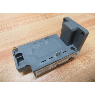 Cutler Hammer E51SAL Eaton Limit Switch Body Series D2 - Used
