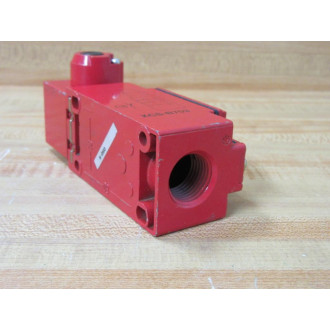 Telemecanique XCS-B703 Limit Switch XCSB703 018539 - New No Box