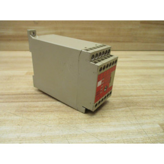 Omron G9SA-321-T075 Safety Relay G9SA321T075 Cracked Mounting Hole - Used