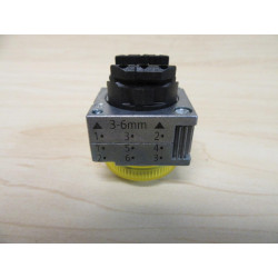 Siemens 3SB3 501-6BA30 Yellow 3SB35016BA30 wBase